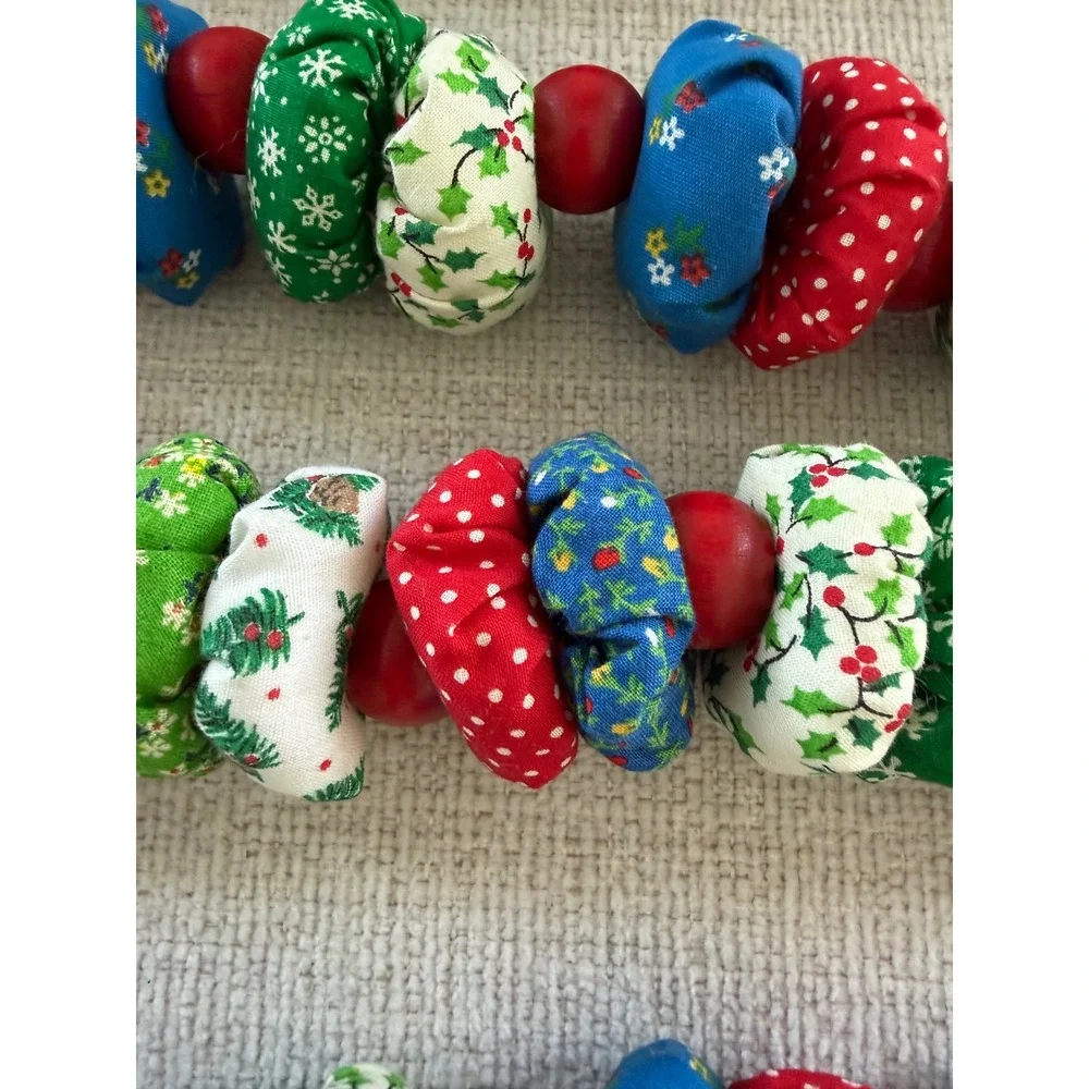 Vtg Handmade Christmas Decor Fabric Garland Stuffed Cloth Beads 152